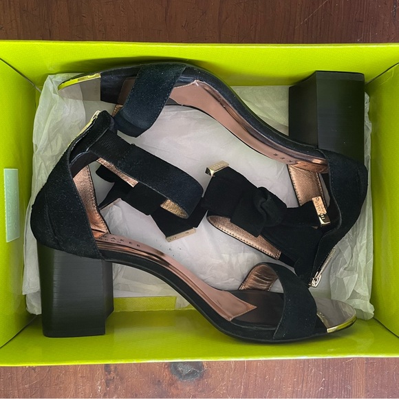 NIB Ted Baker London black suede sandals - Picture 11 of 13